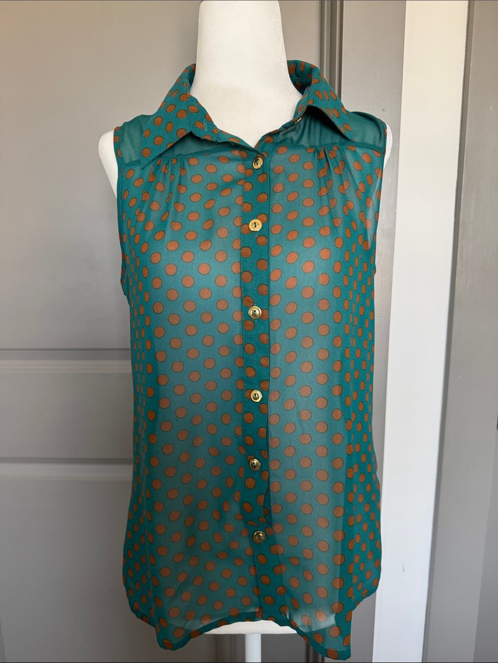 Sleeveless Woven Polka Dot Button Up